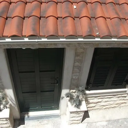 Apartman Diocletian & *