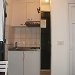 戴克里先公寓和房间酒店 公寓 *