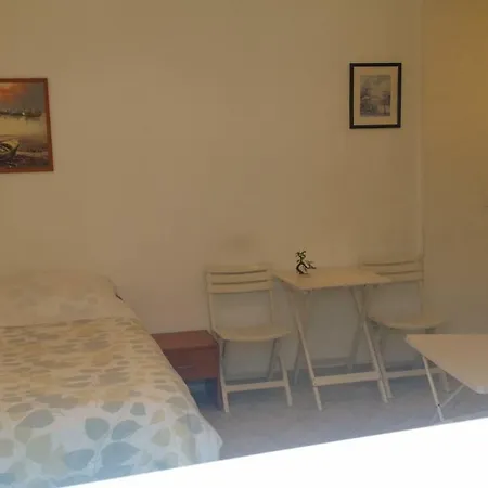 公寓 戴克里先公寓和房间酒店